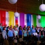 Ansage des Volkslieder-Blocks durch Astrid Enders